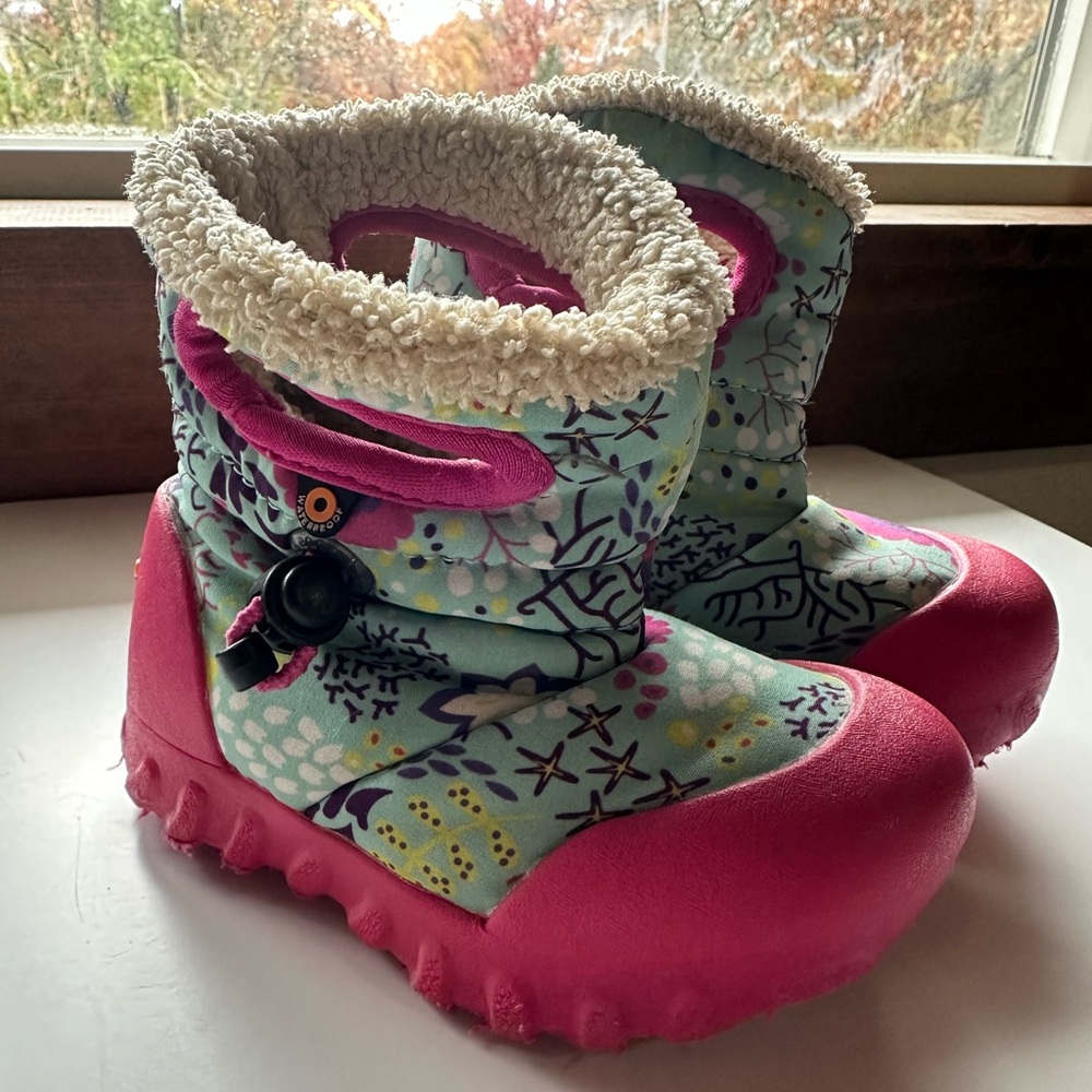 Bogs B-Moc Pink and Blue Toddler Boots